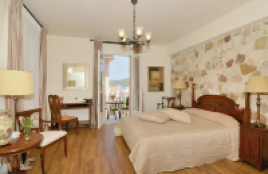 コリーナ ギャラリー ホテル