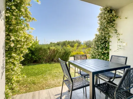 Wabi Sabi Resort 1 Отели в г. Brzac