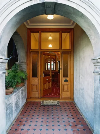 Braemar on Parliament St Отели рядом со станцией Станция Бритомарт