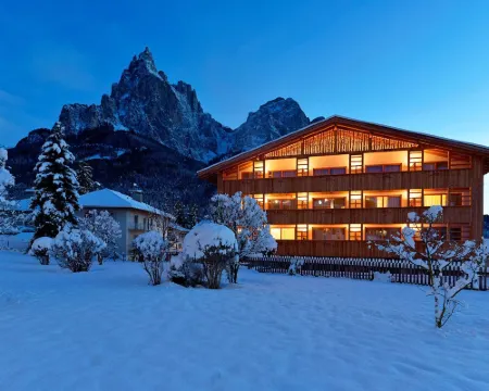 Artnatur Dolomites Hotel & Spa Hotel di Siusi