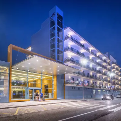 Hotel Alhambra Hotels near Santa Susanna Beaches