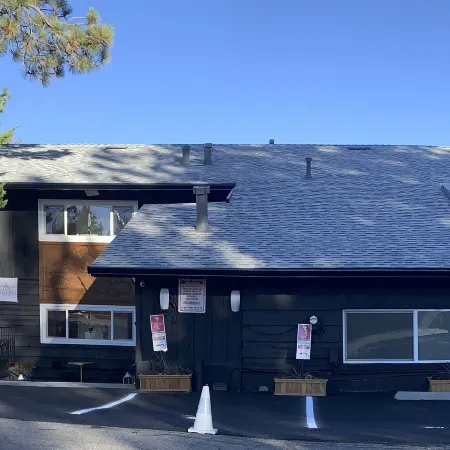 Sierra Blue Hotel & Swim Club