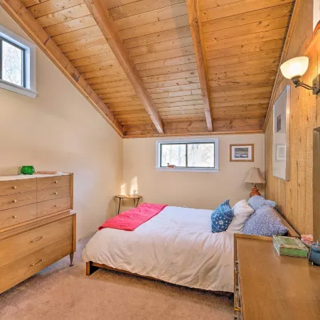 Unique Thornton Townhome Swim, Ski, and Hike!