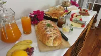 لالا بانزي بي آند بي - فطور