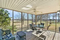 Normandy Home w/ Yard ~ 2 Mi to Lake - 3 tähden