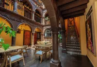 Five Queens Boutique Hotel