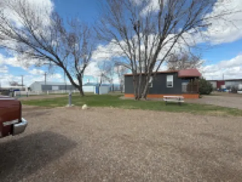 Private Tiny Cabin in Glendive Near Makoshika Park - Free Parking & WiFi Hotels in Glendive