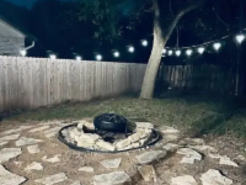 Spacious 3 BDRM for 9 - SA & NB โรงแรมในLive Oak