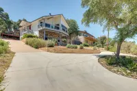 Canyon Lake Rental w/ Balcony & Lake Views