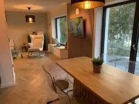 Pine Tree Holiday House - Mountain view