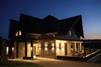 Pećina Stroga - Bjelica Winery Rooms Hotels in Indija