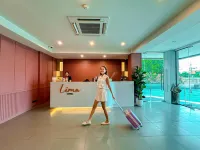 Lima Hotel Hotel di Nakhon Luang