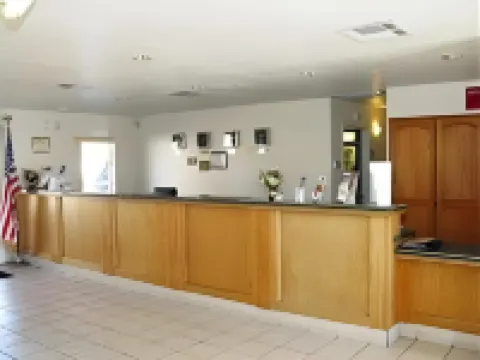 巴斯託加州旅館