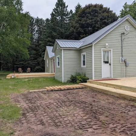 Amazing Lake Superior View from Ridge Road w/2 Car Heated Garage, Pet Friendly