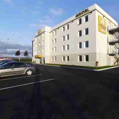 Première Classe Hotel Exterior