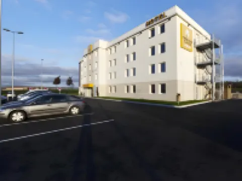 Premiere Classe Sens Nord - Saint CLÉMENT