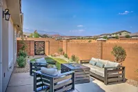 Utah Group Getaway w/ Patio! Swim, Soak & Hike - 駐車場