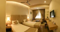 Hotel Riveria by Raj - bar