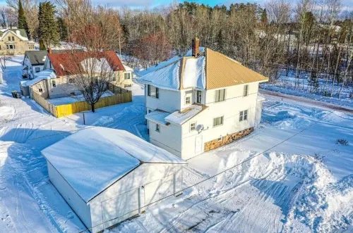 Trails Edge Escape- On the Ironwood/Hurley Border Hotels in Hurley