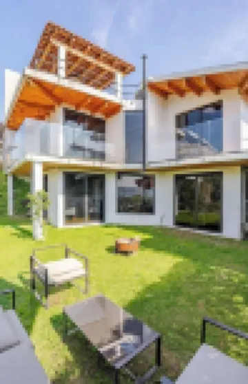 LUXO 巴耶德布拉沃的房子，帶按摩浴缸和湖景 酒店