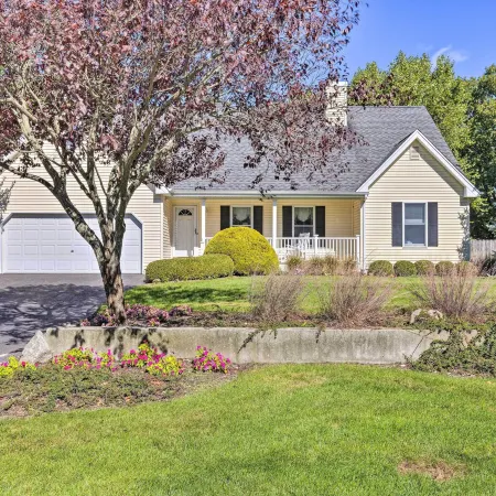 < 1 Mi to Beach: Luxury North Fork Retreat w/ Deck