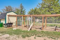 Pet Friendly 'Daydreamers Guest Ranch' on 60 Acres - Homestays