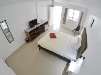 Heartland Hotel Serviced Rooms & Apartments.