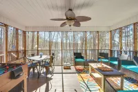 Clemson Game Day Retreat on Lake Hartwell - Homestays