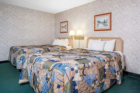 Norwood Inn & Suites la Crosse