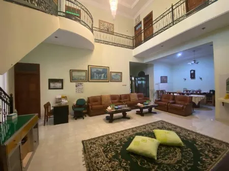 Wisma Syafana Syariah Отели в г. Mojoroto