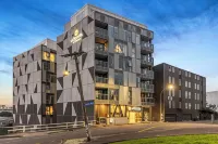 Modern 2Br Penthouse for Families by Zodiak Stays Hotell i Parnell
