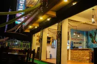 Quetzel Guest House