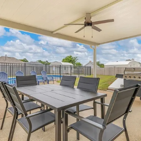 17 Springs / RTJ Golf / Saltwater Pool / Sleeps 8