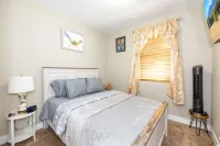 Luxurious AC Home Near Heart of Downtown, NAU, Snowbowl, Historic Route 66 - Balkon