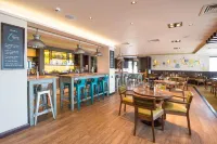 Premier Inn Clacton-On-Sea (Seafront) - internet