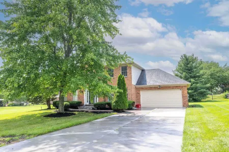 Lark Meadow Retreat Sleeps 10! Отели рядом с достопримечательностью «Парк Коттелл»