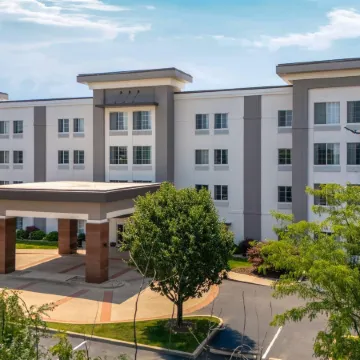 La Quinta Inn & Suites by Wyndham Columbus - Edinburgh