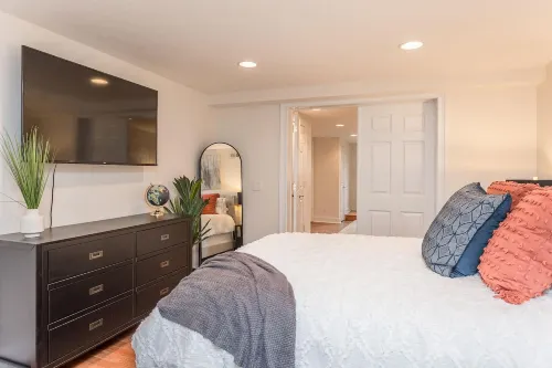 Scenic Countryside Views and Abundant Wildlife - Charming Hilltop Escape