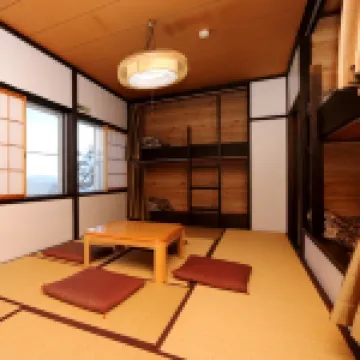 Tsugaike Kogen Guest House Chatelet Yamabiko