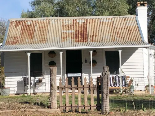 Peppercorn Cottage Avoca ... Colonial cottage accommodation on the Avoca River Hotels in Avoca