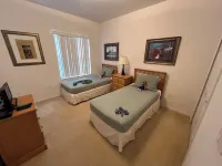 4 Bedroom Pool Home with Spa/Game Room and WiFi - Villas