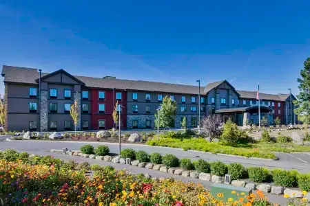 Hampton Inn & Suites Bend Отели рядом с достопримечательностью «Парк штата Тамало»