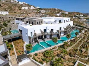 Aeonic Suites and Spa