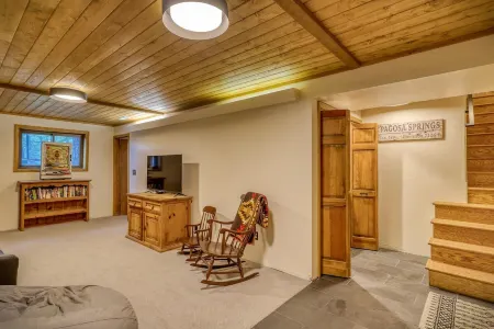 Home with incredible views perfect for large groups