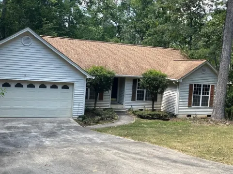 Delightful 3-bedroom, 2 bath home in Savannah Lakes Village--McCormick, SC