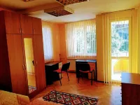 Cheerful 7 bedroomed floor, own kitchen and Bathroom Hotels in Vitosha District