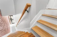 Luxurious Retreat! Near SI Stadium & PATH-Easy NYC Access-Walk to Shops & Dining Hotels in Harrison