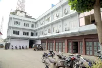 Kalyan Tourist Home Hotels near Masjithul Falah - Juma Masjid, Sanguvarathode