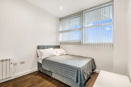 Fantastic 1 Bed by Heathrow Airport