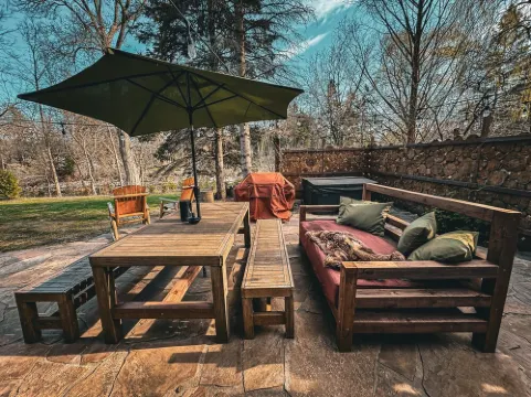 Bass &Sparrow - Spa Retreat on the Milwaukee River